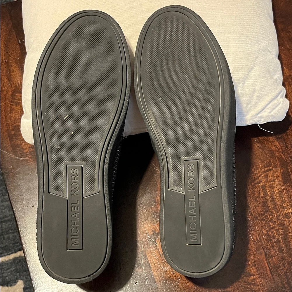 Michael Kors Men's Textured Black Loafers used good condition - Picture 9 of 11